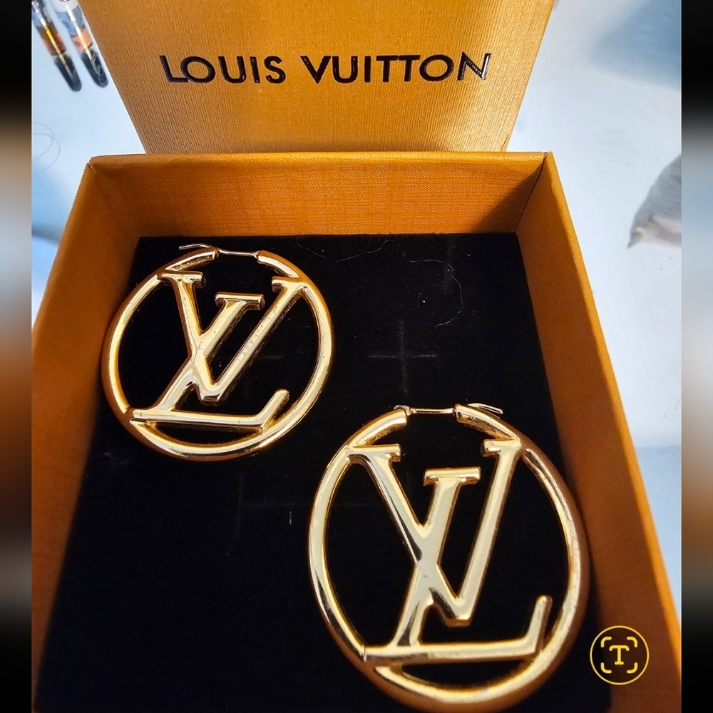 JUMBO Size Luxury Brand Hoop Earring In Gold Color Exact. 🔥💥🫦💯🩷✨️👍. - Picture 4 of 7